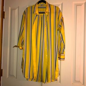 Forever 21 yellow button down blouse. Size S